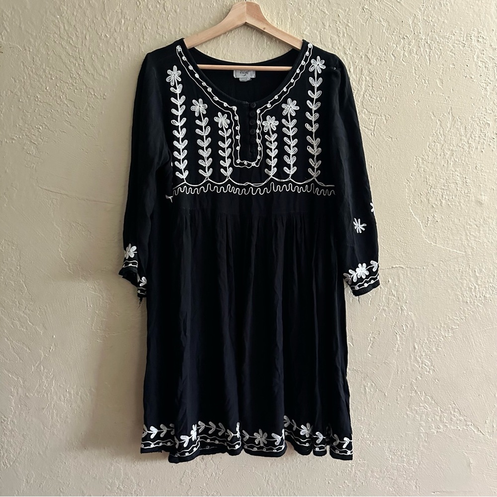 Exist Black Dress with White Floral Embroidery